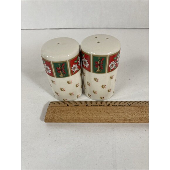 Charlton Hall Kobe Christmas Poinsettia 3" Salt & Pepper Shaker Set Vtg Japan - Picture 4 of 9